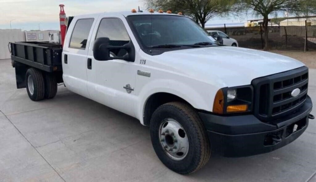 2005 Ford F-350 Super Duty (CA)