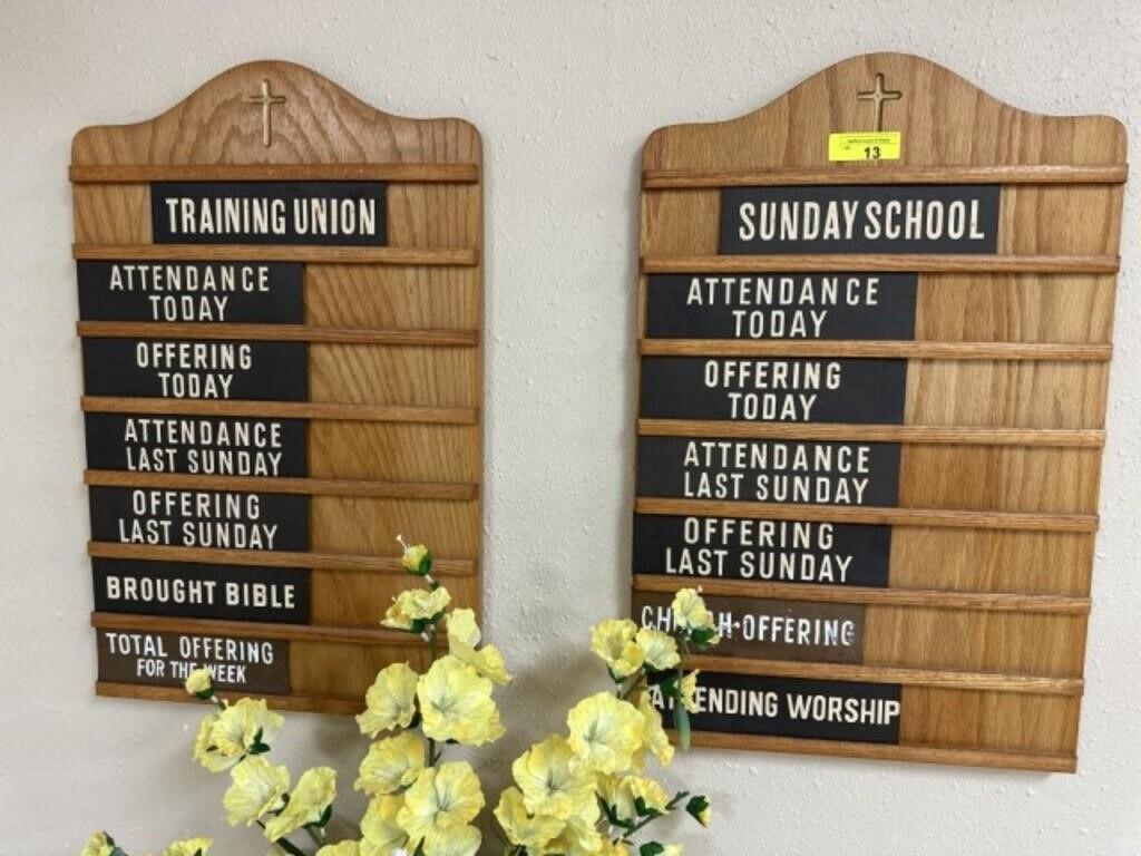 Attendence boards, numbers and floral arrangement