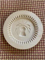 Carved wooden dish by Stanley Whyte