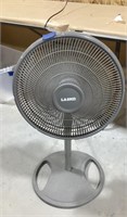 Lasko oscillating floor fan-3 speed works-33in