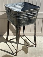 Antique wash tub w/ stand 19x20x33