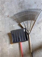 Rake & Snow Shovel