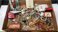 Tray lot of costume, jewelry, includes pendants,