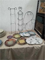 Decorative plate holders with decorative plates