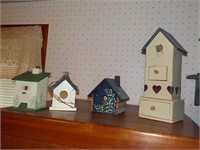 4 Bird houses BRI