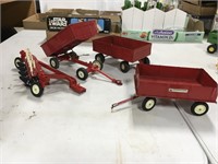 1/16 Scale Ertl IH Plow and Wagons