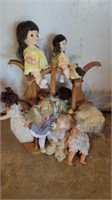 Doll stand with dolls