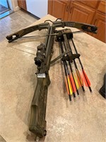 Realtree Express Crossbow, Quiver, Red-dot Scope