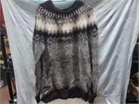 Handmade alpaca mens sweater sz XL?