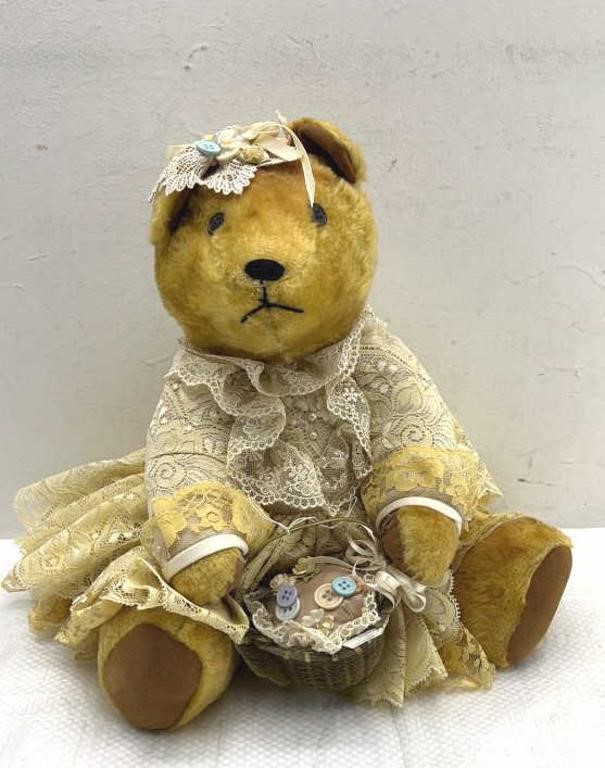 RARE  WAYNE M. KLESKI Victorian Stuffed Bear with