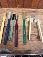 Lot of 7 Vintage AMWAY Toothbrushes