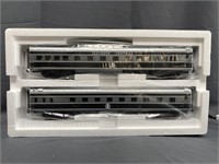 NIB MTH Streamlined 2-Car Passenger Set