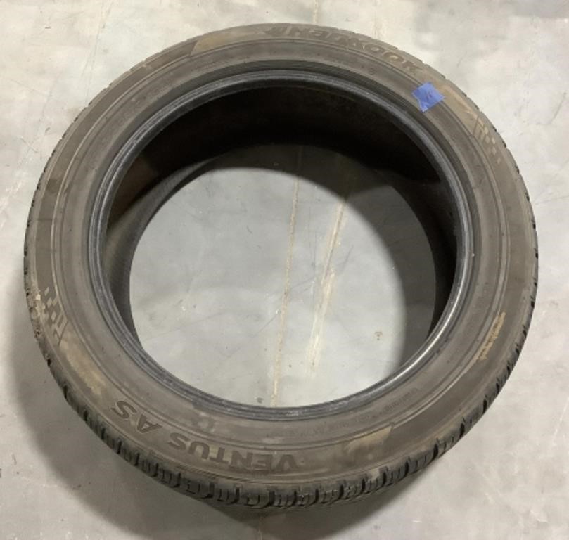 Hankook tire P245/50R20