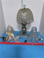 Vtg  etched glass lamp base with glass shade. N