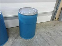 Food grade poly barrel with removable lid