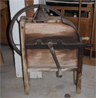 LINDSAY BROTHERS FLOOR CORN SHELLER