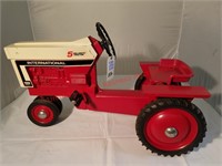 Original IHC 1066 "5 Millionith Tractor"