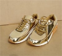 Mens Gold Tennis Shoes Size 14 NICE