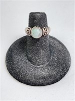 Vintage Sterling Turquoise Ring 4 Grams Size 5.5