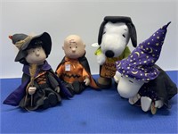 Snoopy and the Gang Halloween ! 4 Pcs