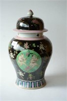 Large Chinese lidded urn