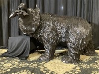 Awesome life size grizzly bear sculpture