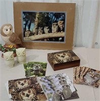 Box of owls including box of greeting cards,
