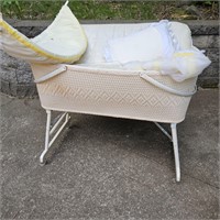 BASSINET