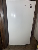 Whirlpool deep freeze appropriately 5ft tall