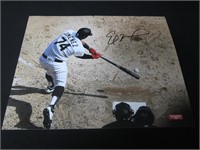 Eloy Jimenez sigend 8x10 photo COA