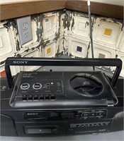 Sony CFD-50 radio/CD/cassette - tested