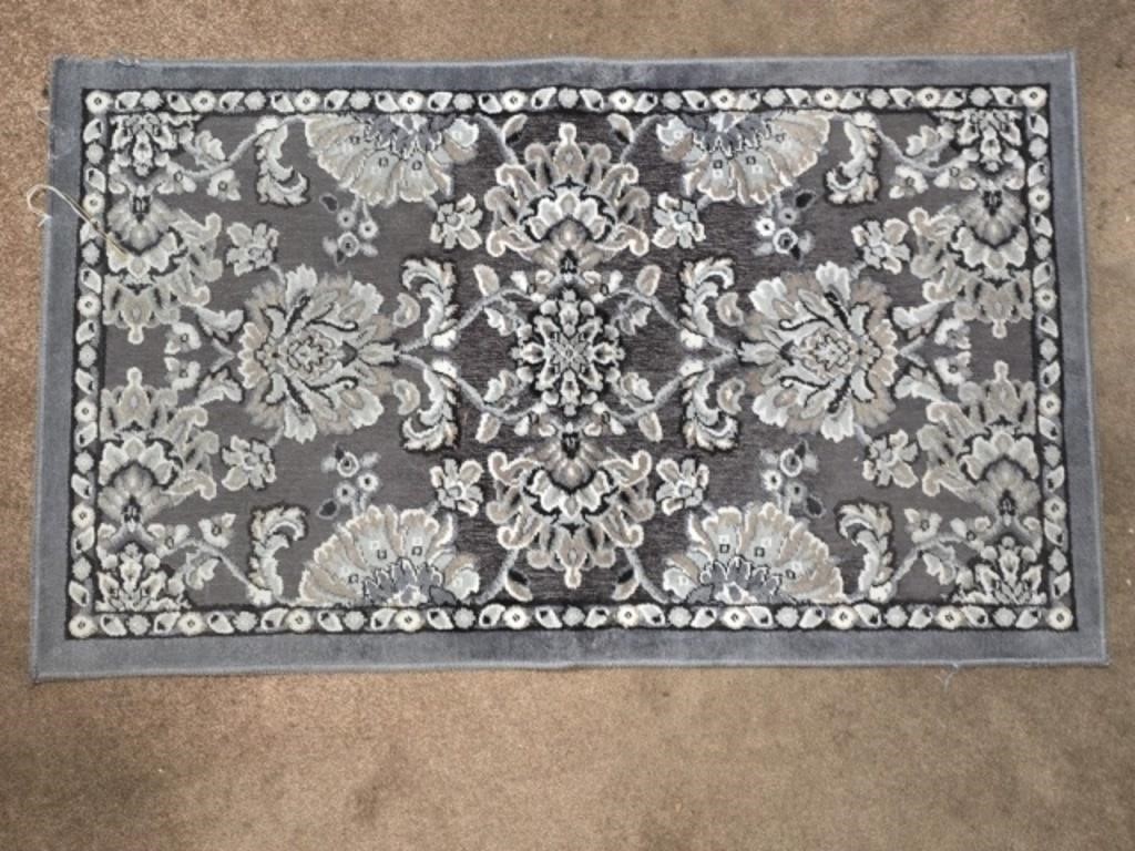 Gray & Blue Decorative Rug