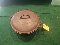 Griswold "Erie" Slant Logo 9 Dutch Oven