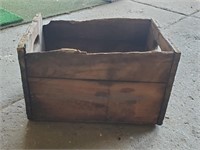 Vintage Wooden Nugrape Crate