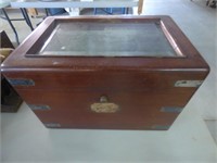 Mahogany Humidor Glass Top with Brass Handles
