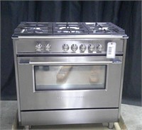 LIKE NEW FISHER & PAYKEL GAS RANGE - 36"
