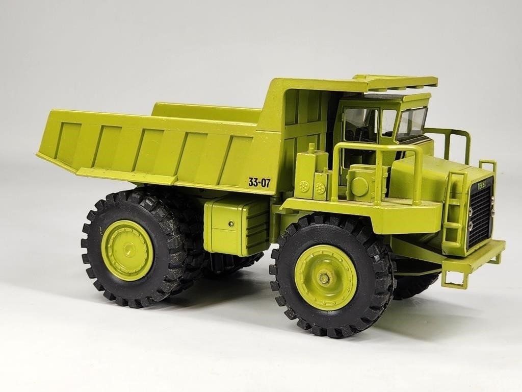 VINTAGE & MODERN TRACTOR / CONSTRUCTION TOY AUCTION