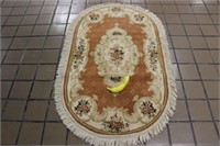 Heirloom Collection Small Oval 31" x 55" Wool Rug