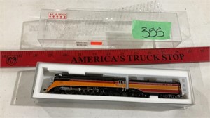 KATO SP lines, 4449 engine and railroad car