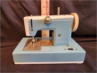 Children's Toy Sewing Machine