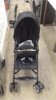 Summer Infant 3DFlip  Convenience Stroller $124 R