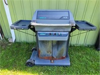 ARKLA PROPANE GRILL & 20# TANK