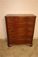 Wooden Serpentine 5-Drawer Dresser