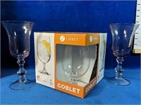 NEW Libbey 16oz Wine Goblets x 4 with two 8"