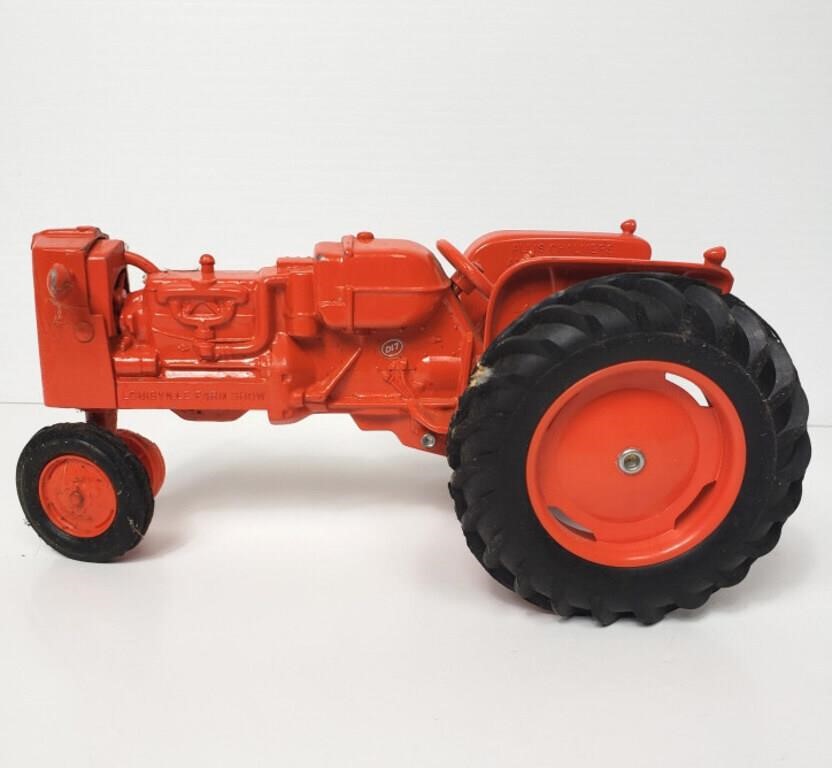 ALLIS-CHALMERS MODEL TRACTOR