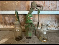 2 CASTROL OIL BOTTLES & CASTROL DRUM PUMP