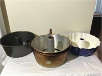 Assorted Bundt Pans