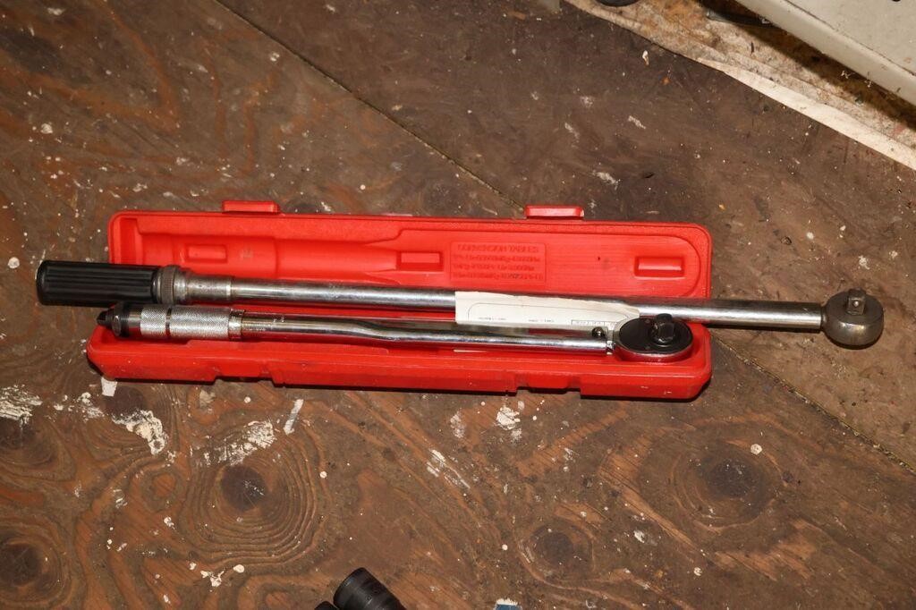 2 - 1/2" TORQUE WRENCHES