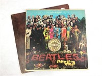 Beatles 2 VTG Vinyl LPs Sgt Peppers/Love Songs