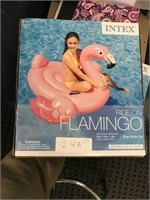 3 Ride-On Flamingo's